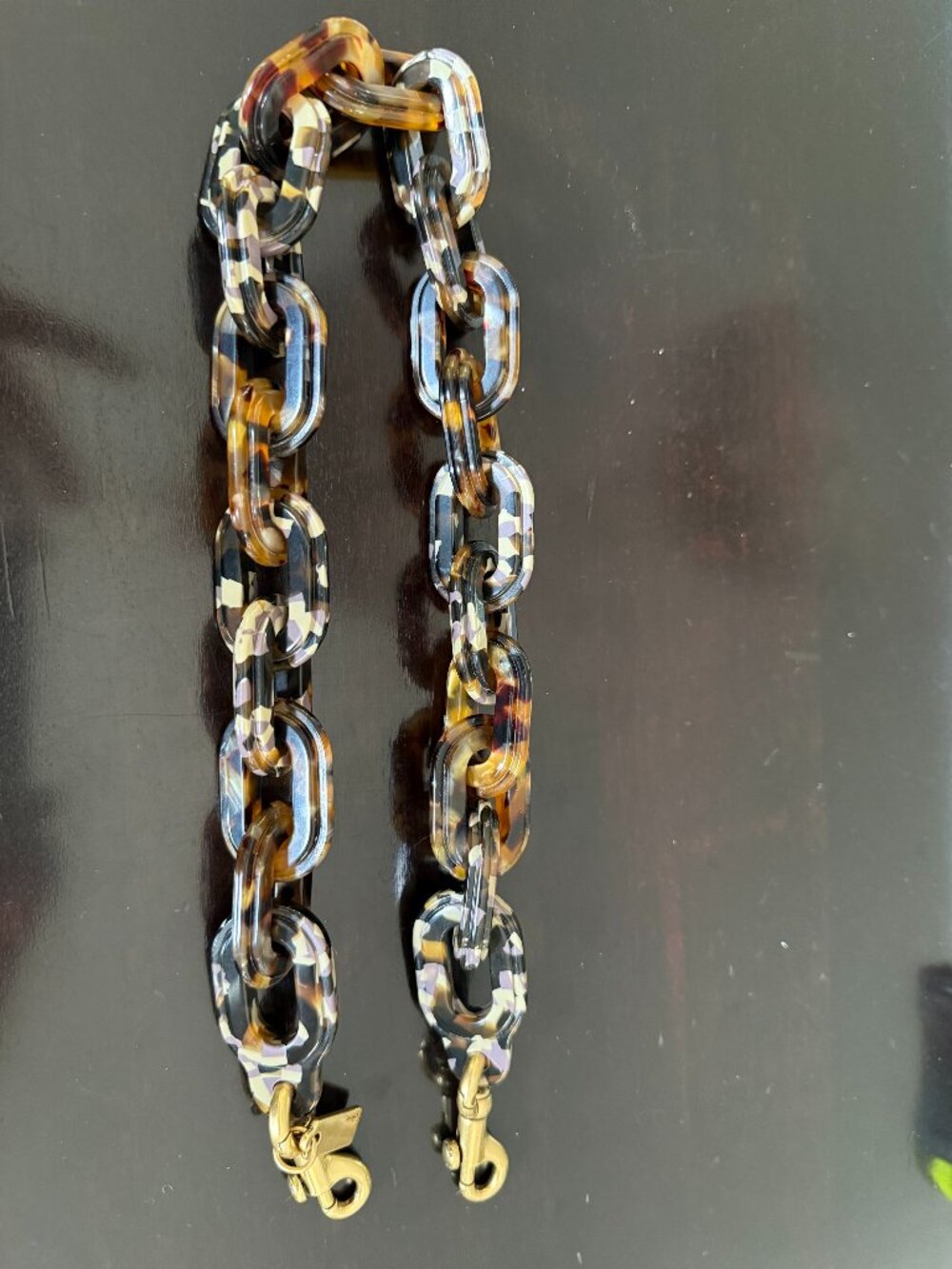 Coach tortoiseshell resin chain